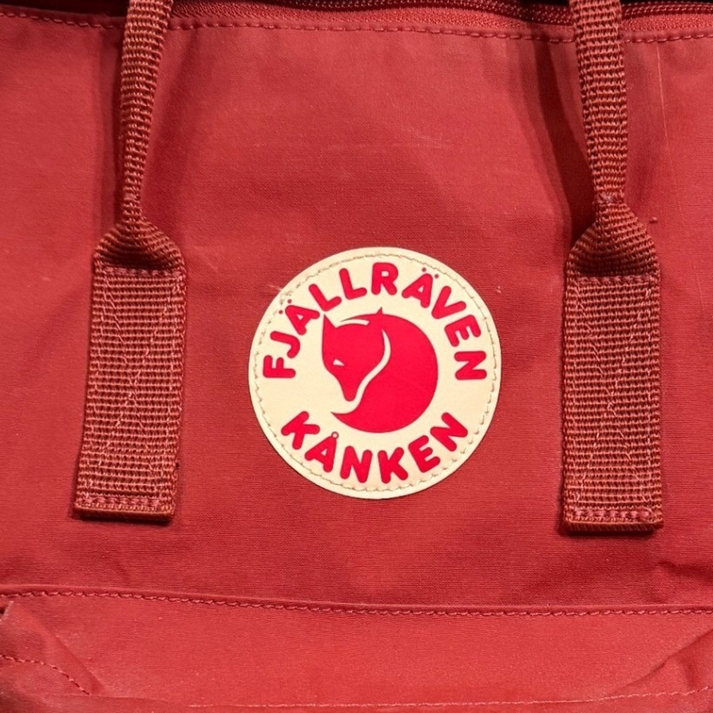 Fjallraven Kanken Classic Backpack Laptop Vinyl 15 Inch School Bag Scandi Travel - Picture 4 of 14